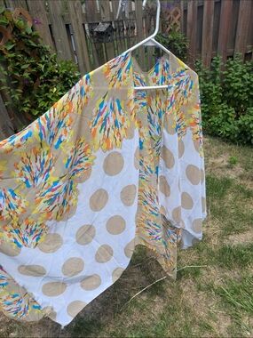 Flowy Thin Wrap With Beige Polka Dots